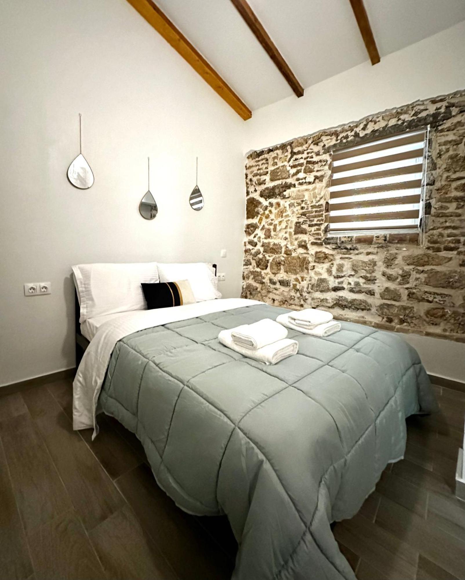 Corfu  Mitropolis Places מראה חיצוני תמונה